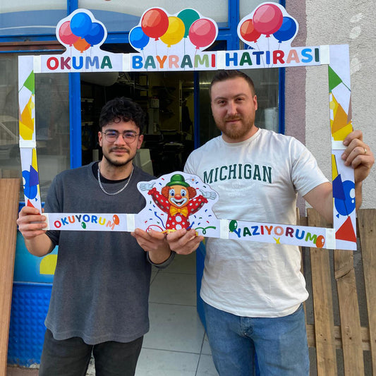 OKUMA BAYRAMI HATIRA FOTOĞRAF ÇEKİM ÇERÇEVESİ